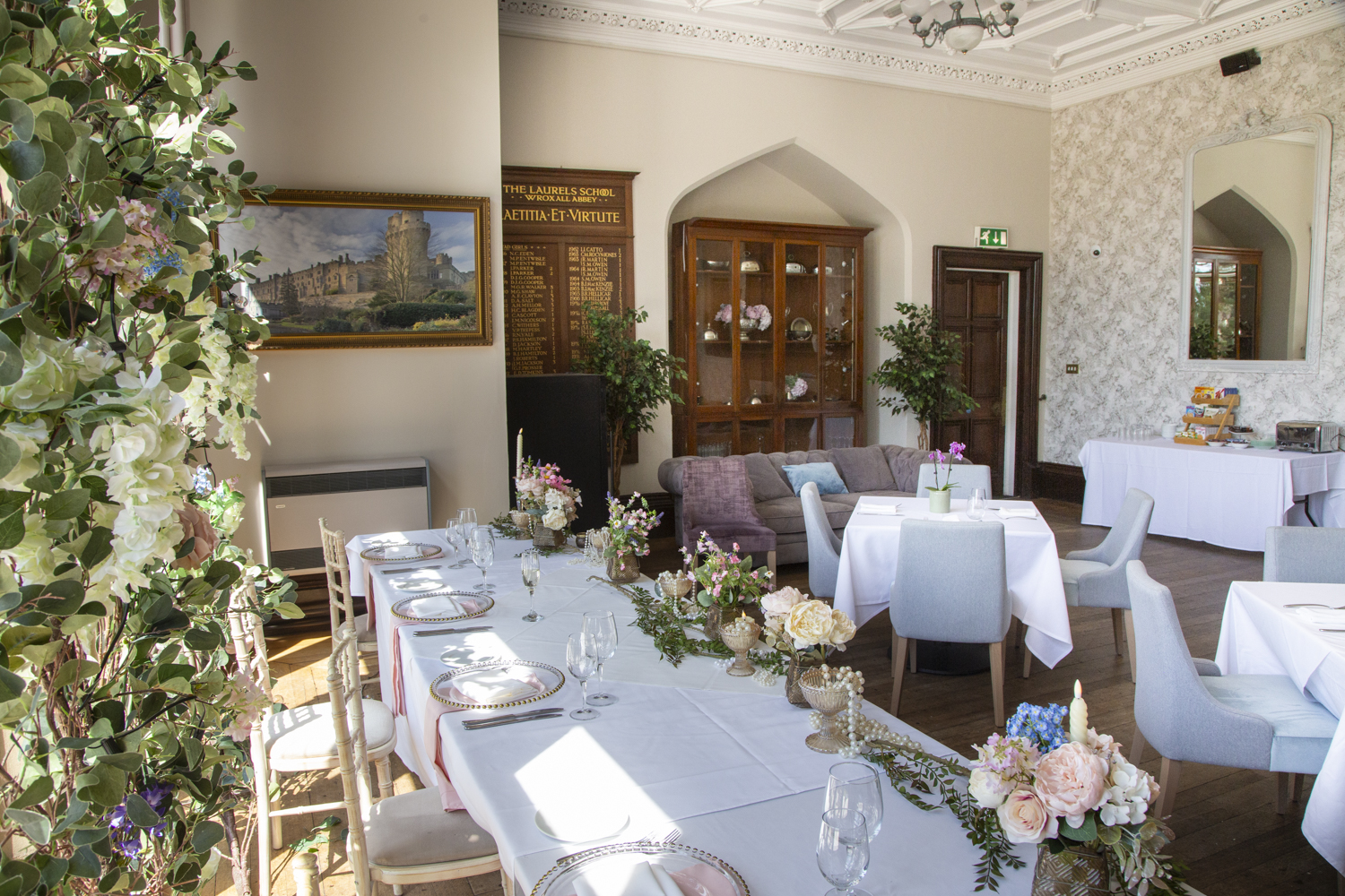Place settings — dining room